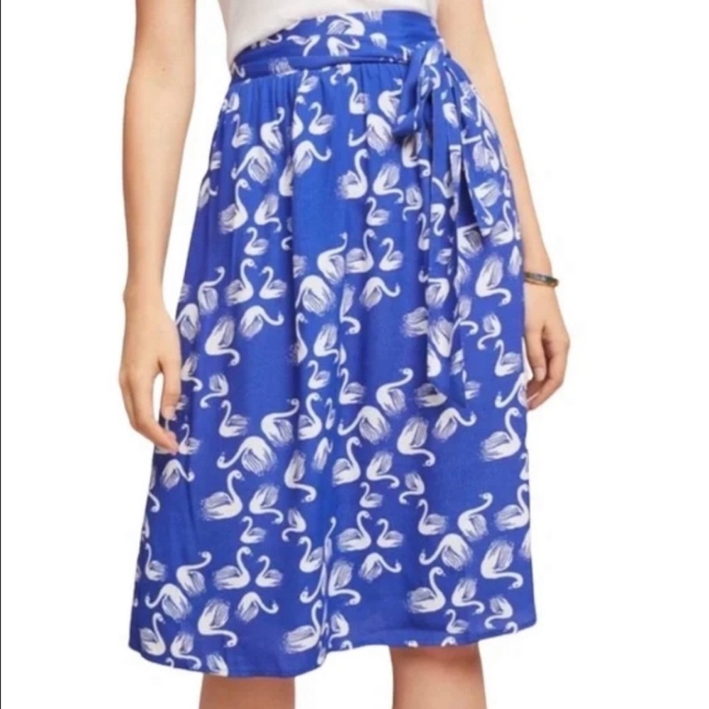 Anthropologie Porridge Getaway Blue and White Swan Print Skirt Size Medium